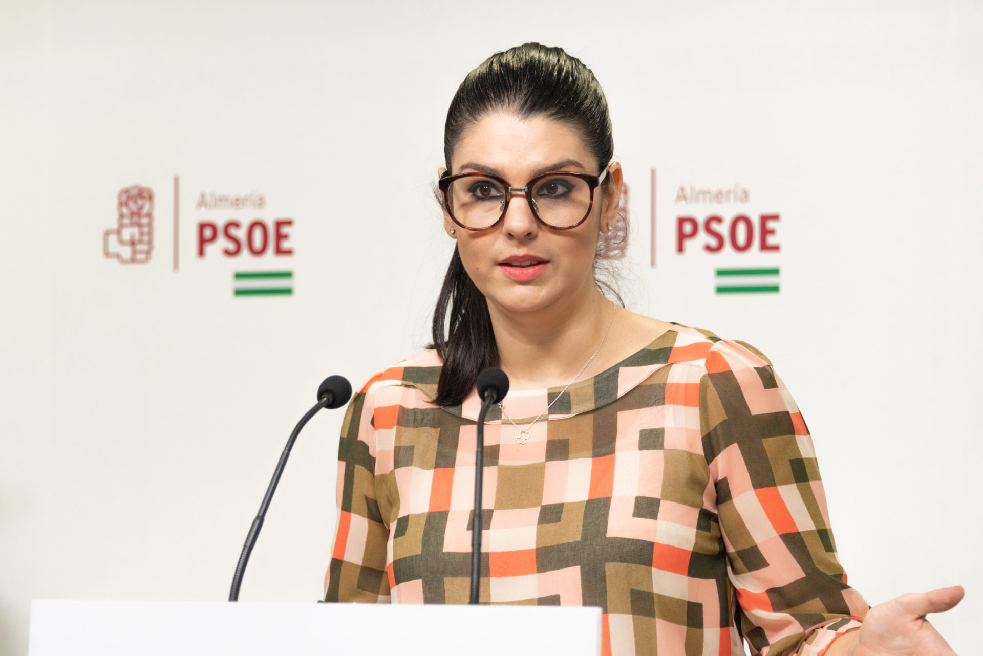 Noemí Cruz vuelve a 'olvidarse' de la ministra Celaá en sus críticas