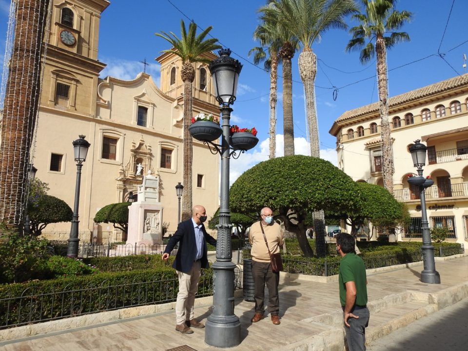 El Ayuntamiento de Huércal-Overa continúa el plan de embellecimiento del Centro Histórico
