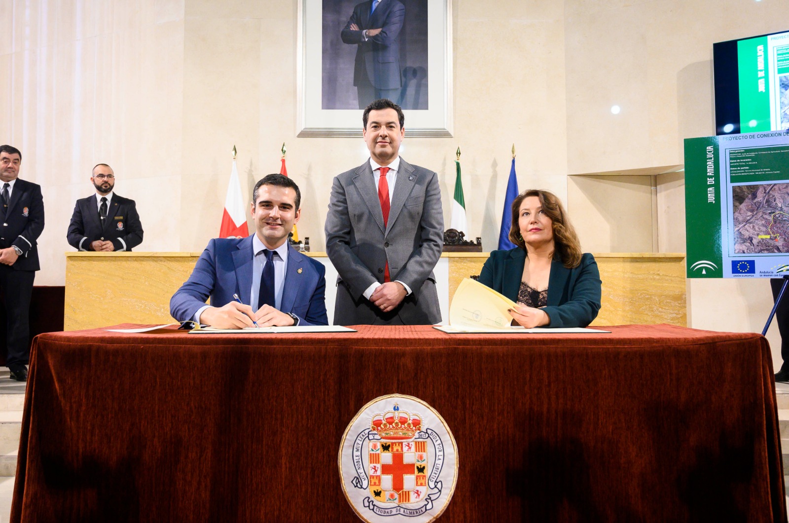 El alcalde celebra “la inversión histórica” aprobada por la Junta para conectar los depósitos de agua de La Pipa y San Cristóbal
