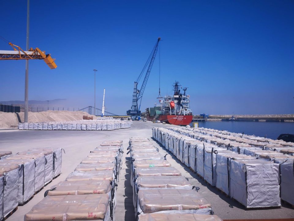 Las exportaciones desde los puertos de Almería y Carboneras crecen un 66,8% hasta mayo