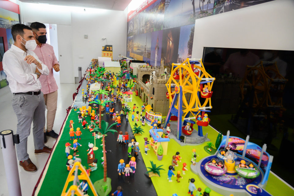 Una exposición recrea el Recinto Ferial de Almería con mil piezas de Playmobil, desde este jueves hasta el 29 de agosto
