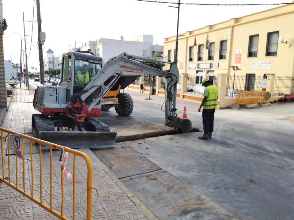 El Ayuntamiento de Vera pone en marcha las obras de mejora del espacio peatonal y el itinerario escolar en el entorno de Calle Mayor