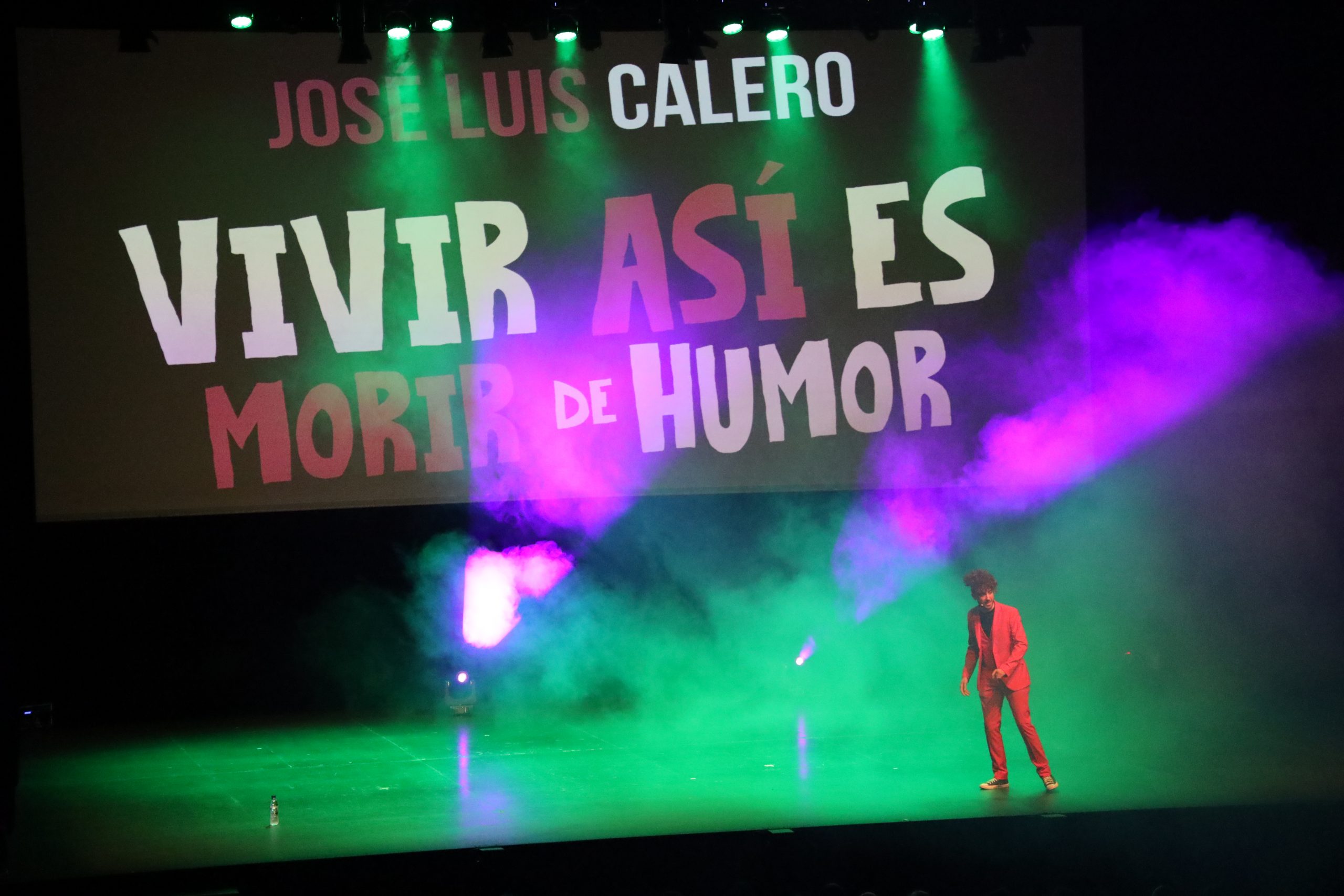 El humorista sevillano José Luis Calero hace reír al Teatro Auditorio de El Ejido