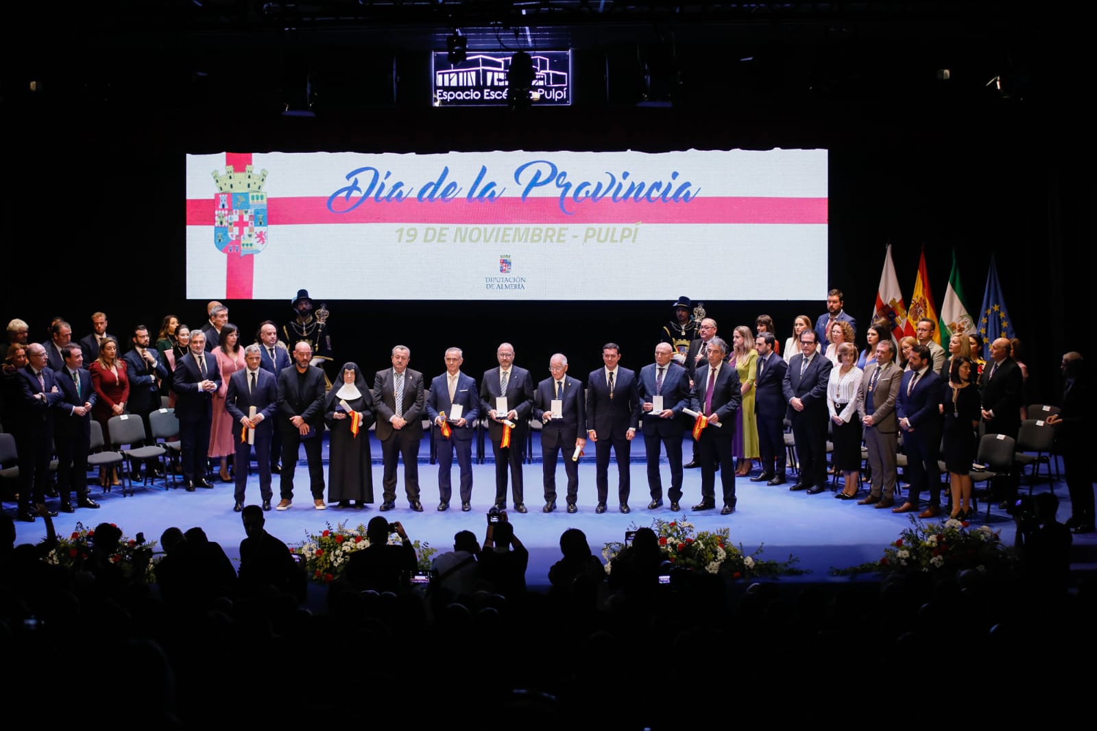 Pulpí acoge la entrega de las Medallas de Oro en la celebración del Día de la Provincia